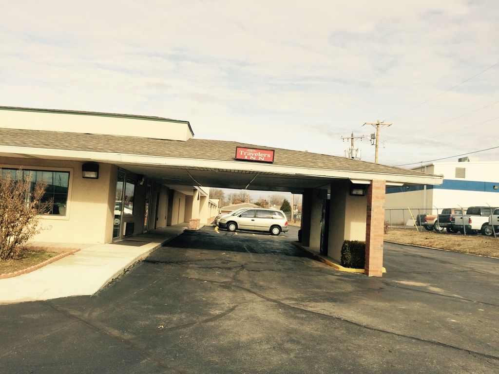 Travelers Inn Midwest City Exterior photo